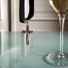 Load image into Gallery viewer, petite croix de Saint-Vincent #5