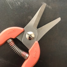 Load image into Gallery viewer, l’épinette à lame courte