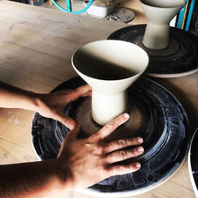 Charger l'image dans la galerie, Champagne Day 100% filles avec Inès Waris, designer, céramiste, vigneronne SOFT