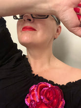 Charger l&#39;image dans la galerie, grande rose [de vigne] collection Les Brodées #1
