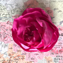 Charger l&#39;image dans la galerie, rose [de vigne] collection grande rose Centifolia
