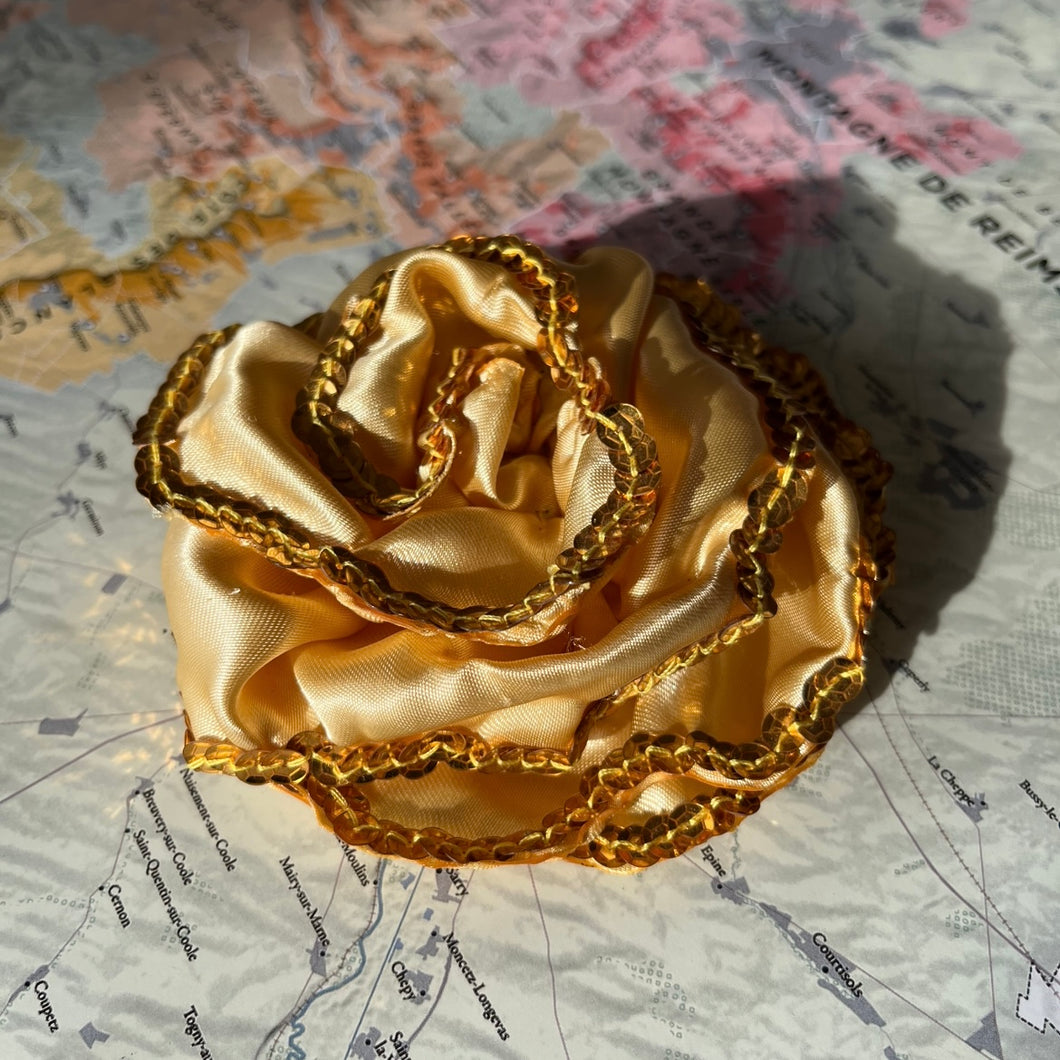 grande rose [de vigne] collection Les Brodées #3