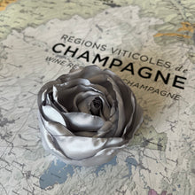 Charger l&#39;image dans la galerie, grande rose [de vigne] collection Centifolia
